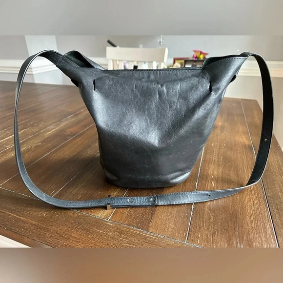 Cuyana bucket bag - Picture 14 of 16